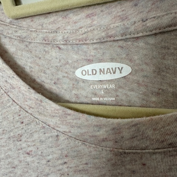 ON Crew Neck Tee 🩷 - Picture 3 of 4